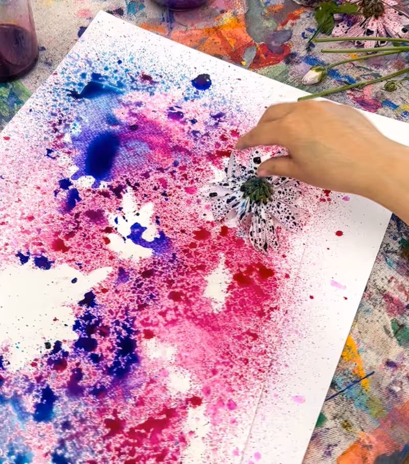 Splash art in progress during a Smudge Artspace holiday program